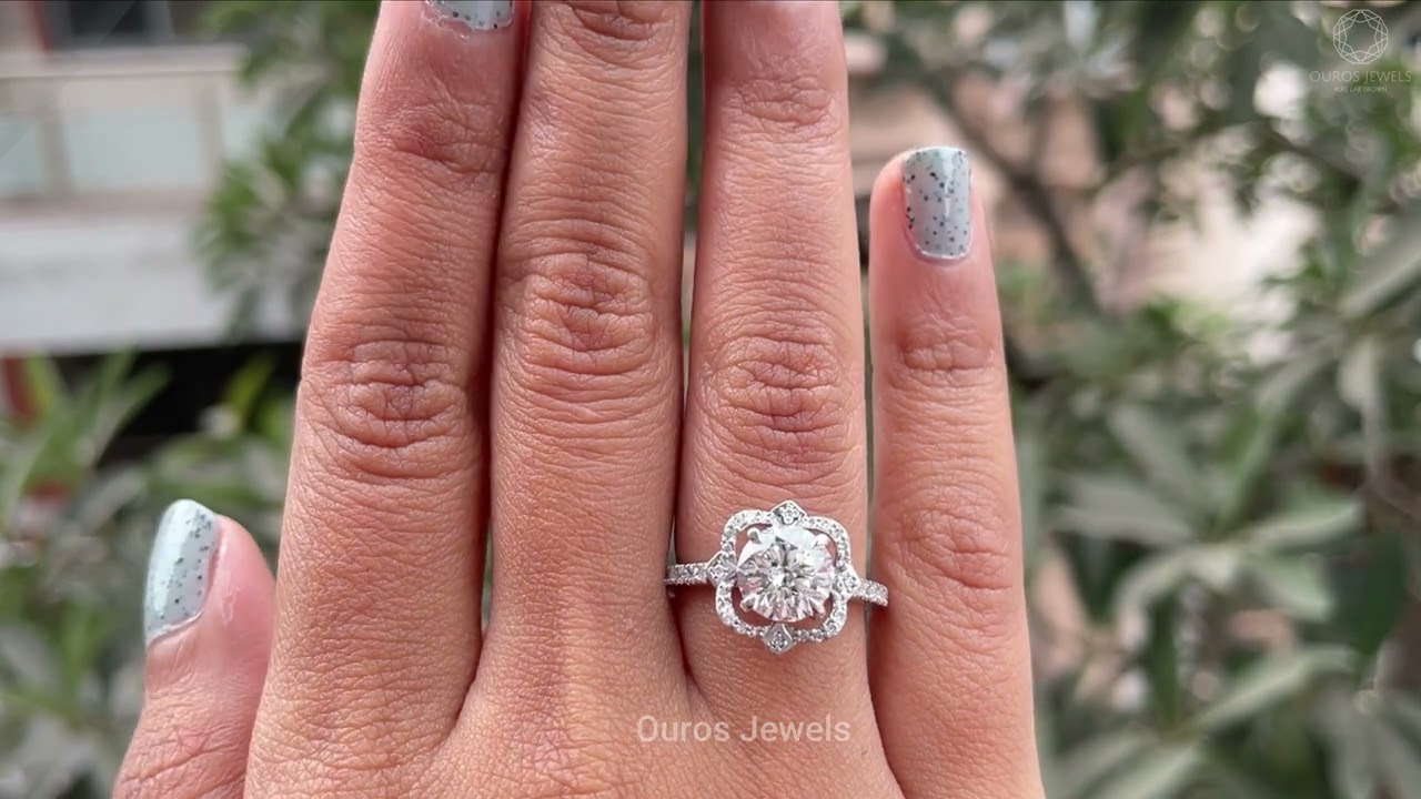 Graff Legacy Round Diamond Engagement Ring - Rose Gold