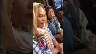 Siang siang enaknya makan lotek bersama Ibu Ibu Tk melati #fypシ゚viral #loteksunda#kulinerlotek