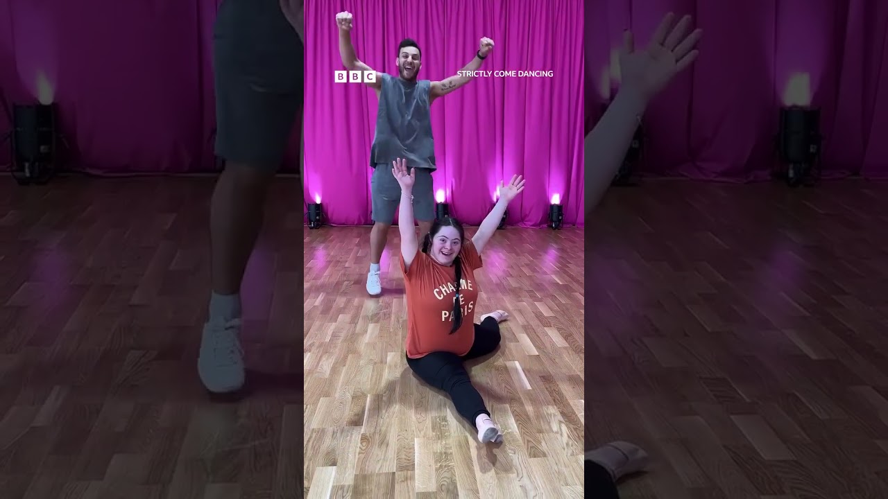 Who’s the real Pro here? 🤭 #Strictly