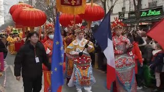 شاهد: الاحتفال بالعام الصيني الجديد في العاصمة الفرنسية باريس
