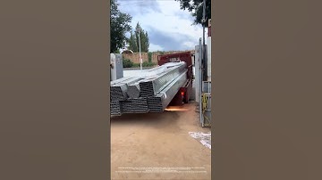 No hydraulics? Experienced drivers use inertia to unload cargo like this!