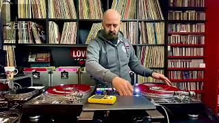 Disco Test 6Min ,17Songs Pioneer S11 Close Laptop