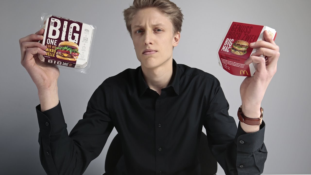 „Big One“ gegen „Big Mac“ Wie schmeckt der Burger aus der Mikrowelle? YouTube „Big One“ gegen „Big Mac“ Wie schmeckt der Burger aus der Mikrowelle? YouTube