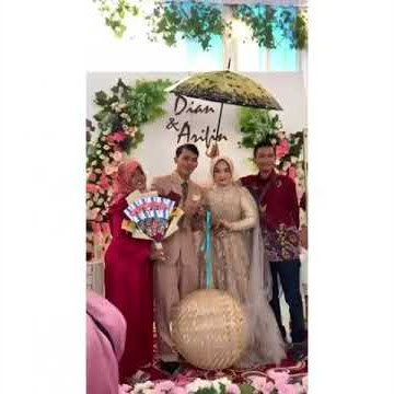 Status wa lucu nikah: Kukira by one ternyata bawa kawan