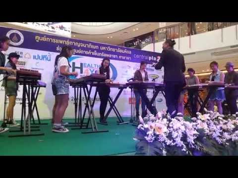 ระบำสุโขทัย + ลาวล่องน่าน by Khim Chamber