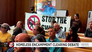 People pack St Paul Council chambers over mayor s plan to clear 200 from homeless camps