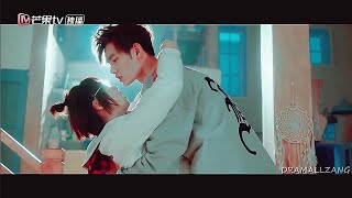 Kendi tasarladığı erkek karakter gerçeğe dönüştü, aşık oldu // Çin Klip - I Got You