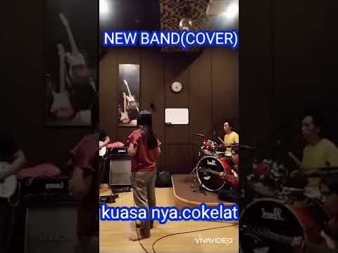 COKELAT - Segitiga, Jauh, Karma - Tonight Festival