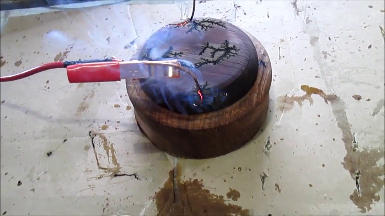 DIY Cedar Wood Burning Lichtenberg Device Burning Cedar Base - YouTube