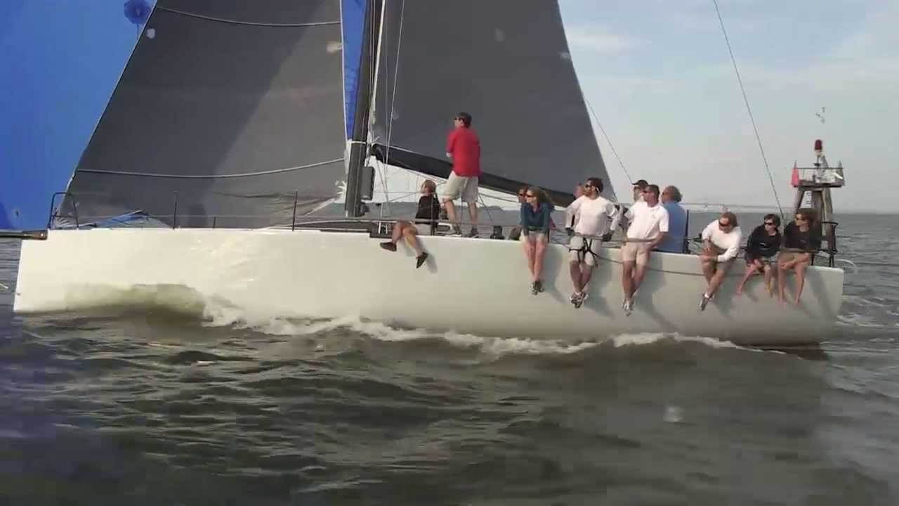 AYC WNR 2013 Series 1 Race 4