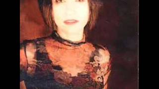 Vignette de la vidéo "Julie Miller - 8 - All My Tears - Broken Things (1999)"