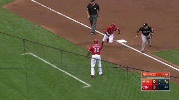 MIA@CIN: Hamilton tags up, scores on an error