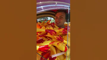 10 000 RUBBER CHICKENS 