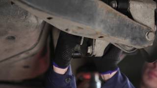 Reemplazar Tirante barra estabilizadora VW PASSAT: manual de taller