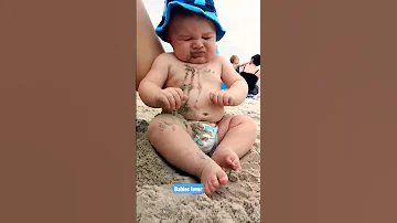 Funny baby reaction on the beach || #shorts