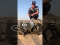 تجربة سياره صغيره على الكنترول في الرمال تجربة سياره صغيره على الكنترول في الرمال