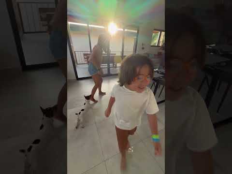 Siguen las sorpresas para Pedro #costarica #tiaysobrino #voluntariado #viajeenfamilia