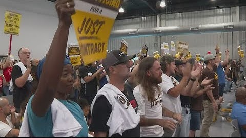 UPS reaches tentative contract with workers, could avoid strike