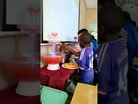 الأستاذ محمد سعود الوزان قدم حفل تكريم ابناءه الطلاب