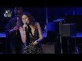 Capture de la vidéo Dafné Kritharas &  André Manoukian - "Ξενιτιά Μου/Bingyol" - Jazz À Vienne - Antique Theater