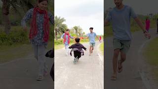 😤🤣 #skating #road #cycle #girl #funny #reaction #youtubeshorts #viralshorts #shortsvideo #shorts