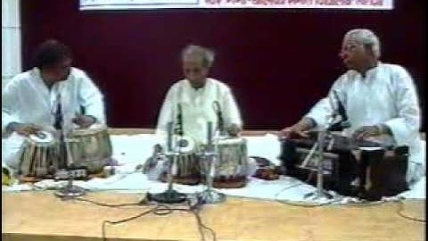Pt. RAM JI MISHRA, with his senior most disciple on accompaniment PT. KISHAN RAMDOHKAR part2