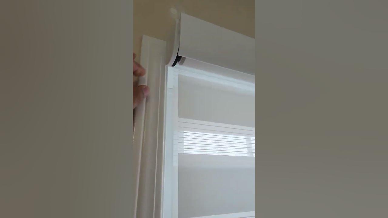 How to fix a roller blind from being too loose and adjusting the