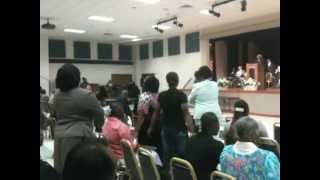 Everybody clapping their hands and having a great time