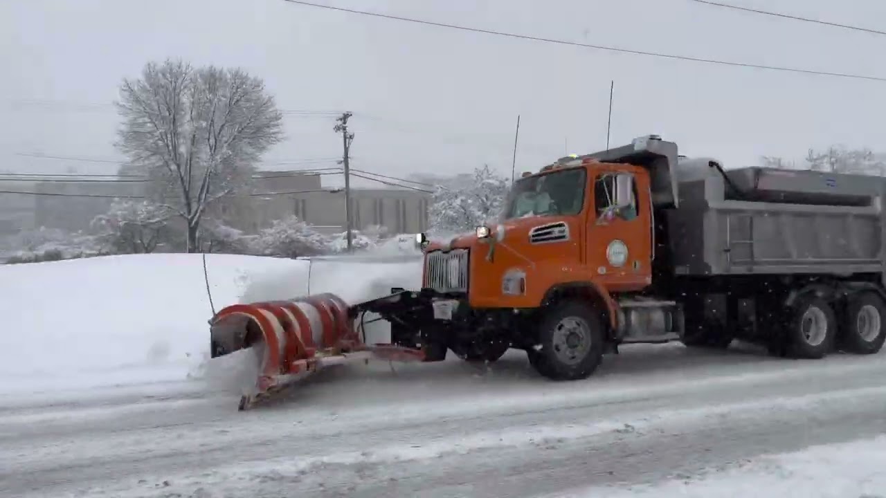 NEW FOOTAGE of Omaha’s 2020 BIG WINTER STORM!! City Wide COMPILATION 
