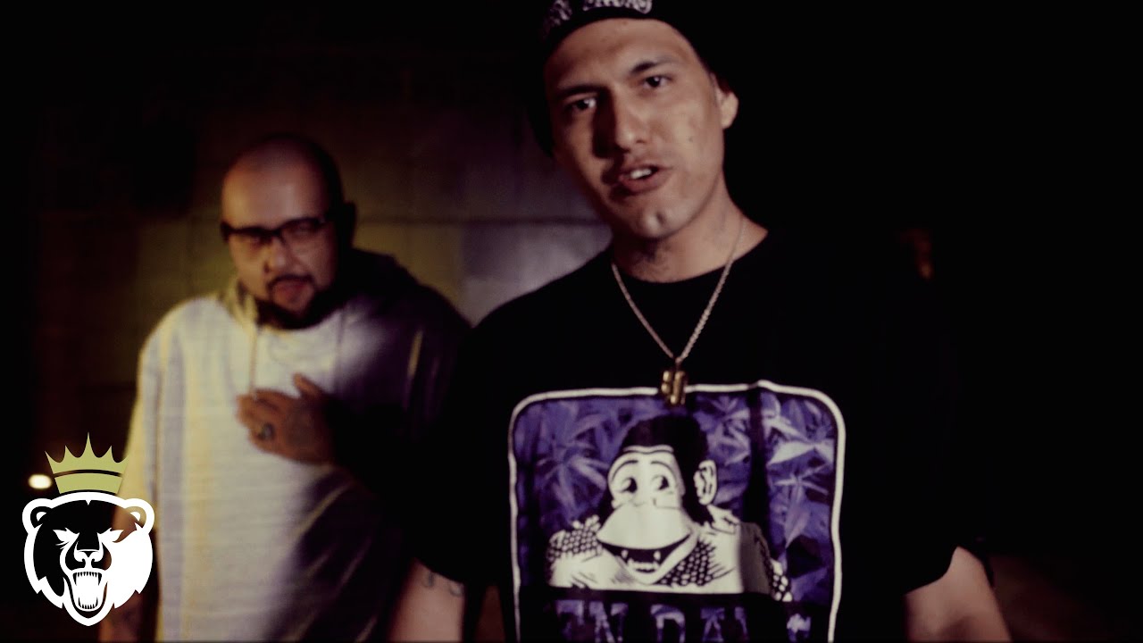Watch ILUMINATIK (BUFFON) FT. @BeeJayOficial // GIRAS // VIDEO OFICIAL on YouTube Watch ILUMINATIK (BUFFON) FT. @BeeJayOficial // GIRAS // VIDEO OFICIAL on YouTube