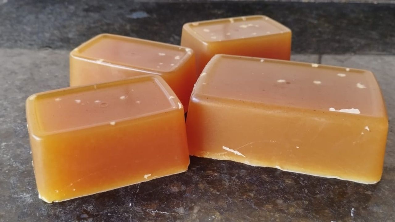 😱SÓ MEIO LITRO DE GORDURA e Rendeu MAIS DE 1KG de Sabão!