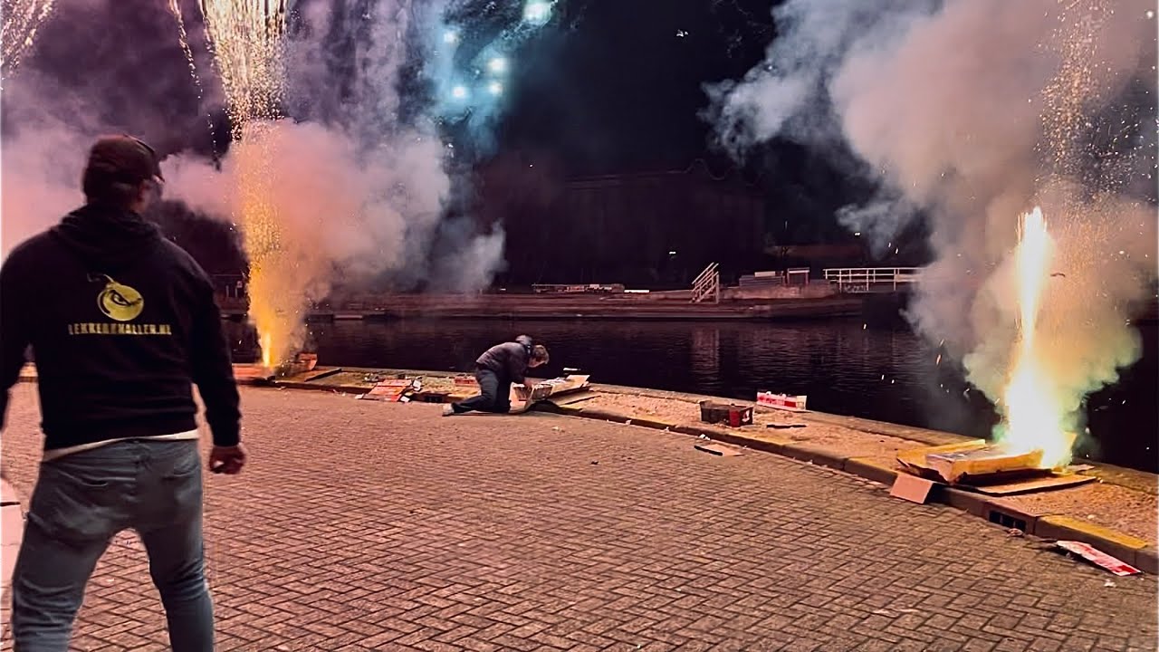 Pyro Tur 3x Hyper Trilogy + 1x Pyro Tsunami Wolffvuurwerk | Vuurwerk compounds ...