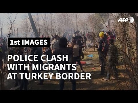 Migrants at the Turkish border attempt to cross over into Greece | AFP