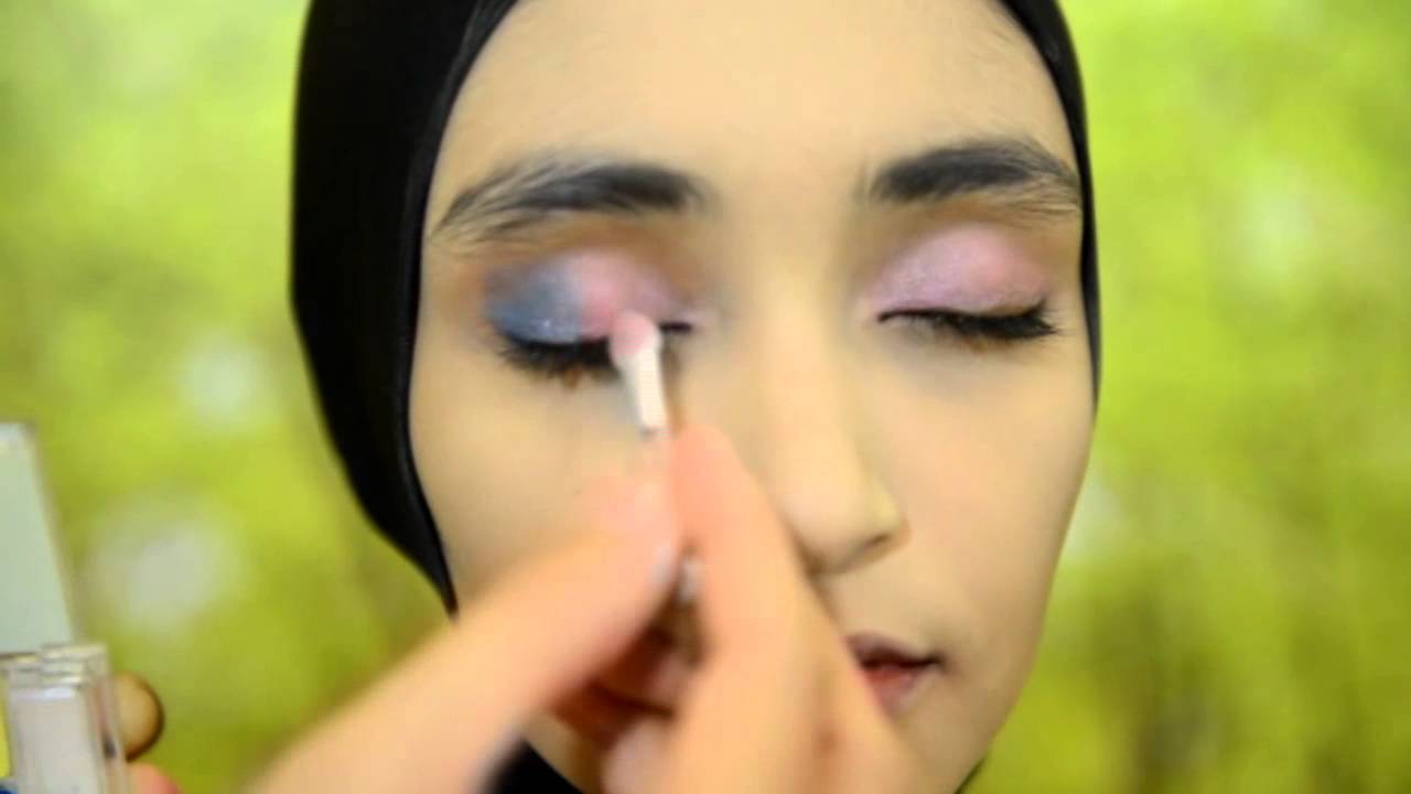 Tutorial Make Up Hijab Bersama Sariayu Martha Tilaar Dan Kashkha 3