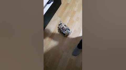 RC Robot Car With UltraSonic to Measure the Distance between robot and obstacles