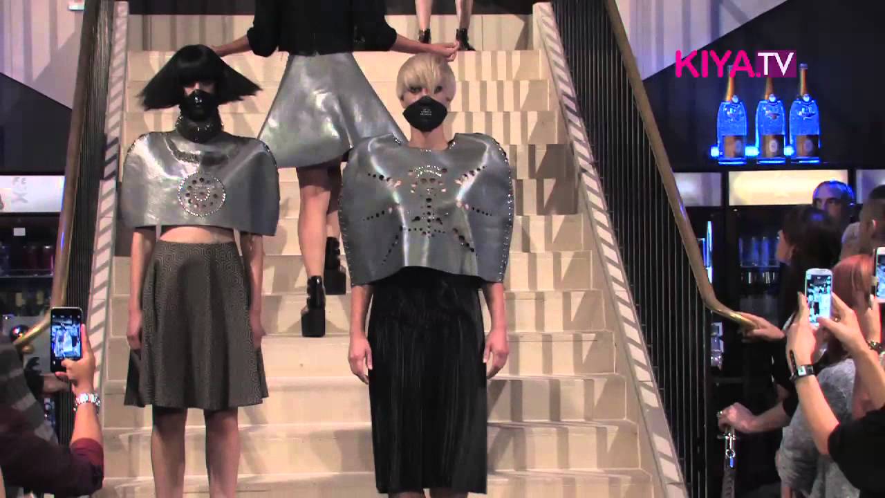 Dennis Machts Haarshow im Felix Club Berlin