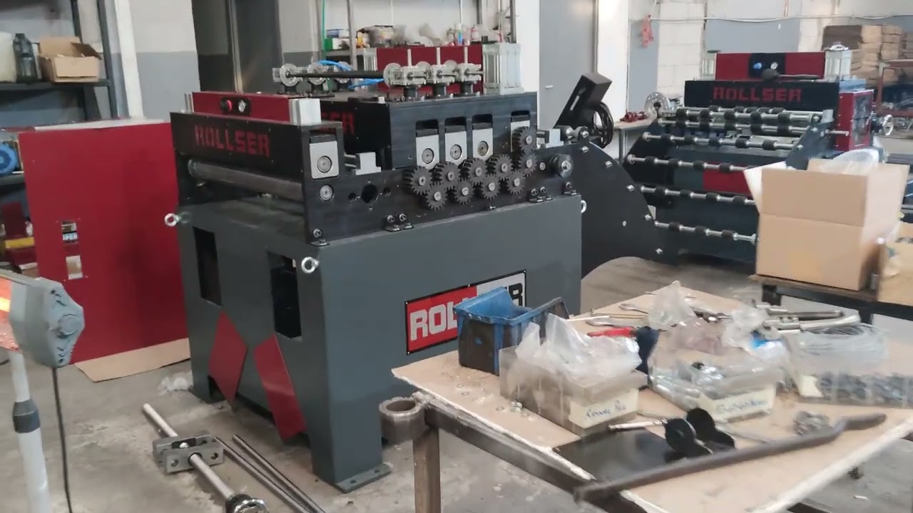 Decoiler of Sheet Metal and Servo Drivers with Straightener | Press Feeding System Manufacturer