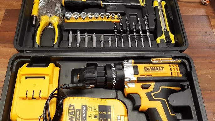 Kit de Taladro Percutor/Atornillador DEWALT 1/2 (13mm) Inalámbrico 20V  MAX* DCD7781D2-AR