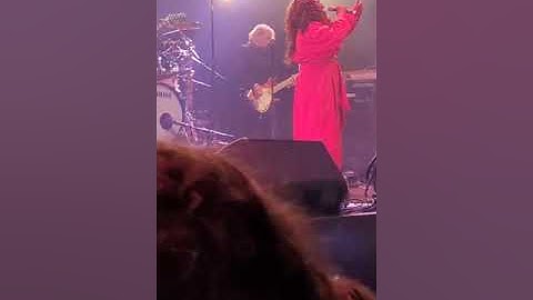 Berget Lewis feat Sasha Ivantic - Live @ Paradiso Amsterdam - 5 juli 2023