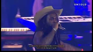Download Lagu BurnaBoy performing “Sitting on Top of the World” live at the UNTOLD festival in Romania MP3