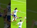 One-touch football from the Lionesses! 🤩