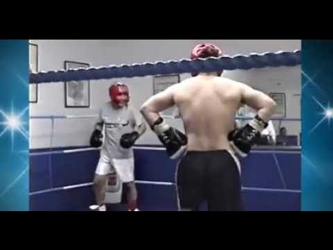 Ricky Gervais vs Bob Mortimer Celebrity Boxing - YouTube