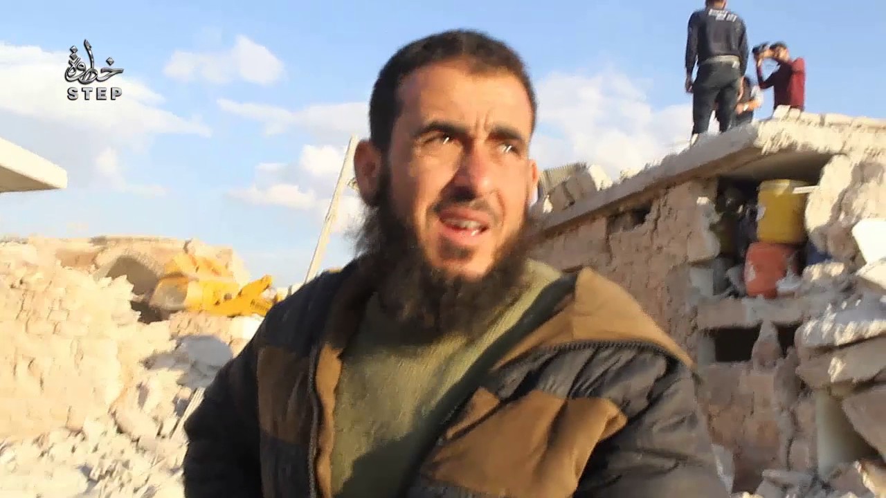 خطوة || شاهد ماذا فعل الطيران الروسي في بلدة باتبو بريف حلب الغربي