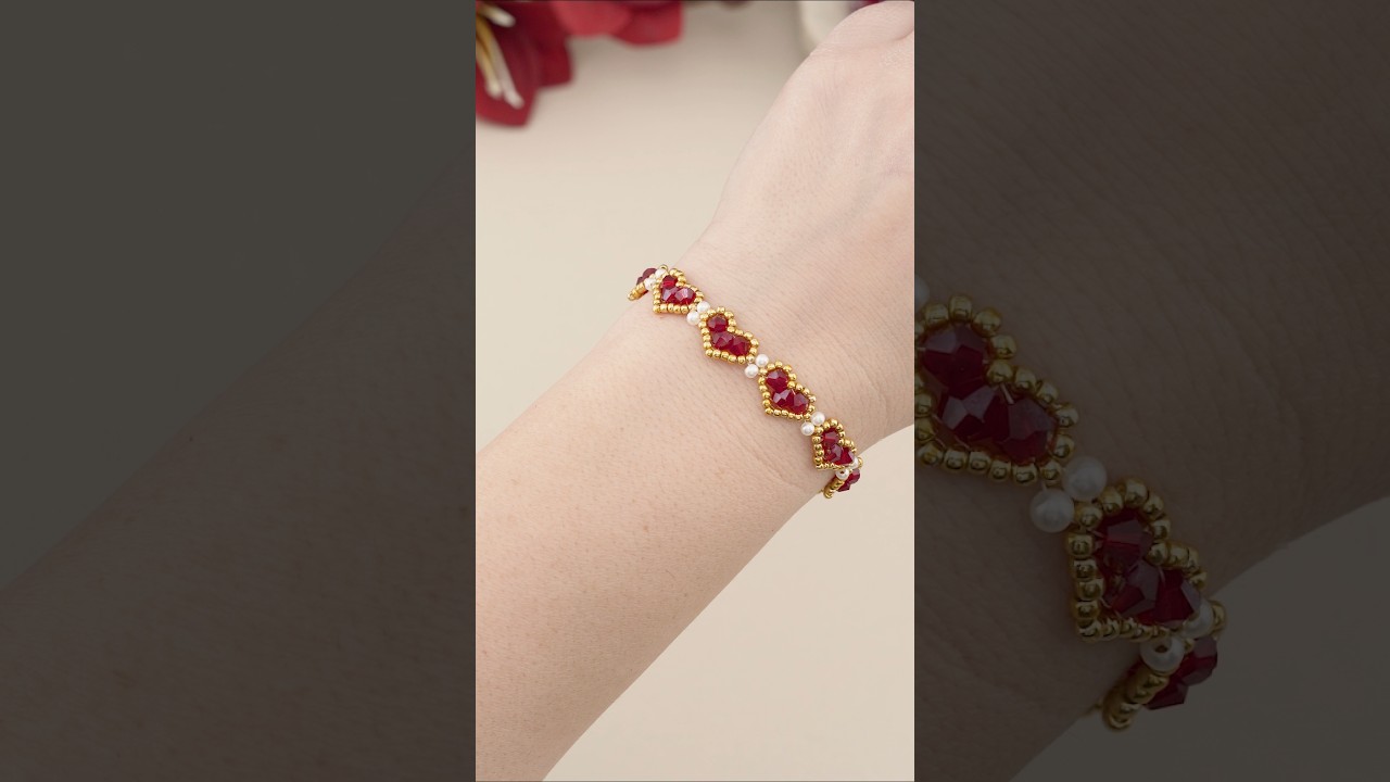 Урок по изготовлению милого браслета в форме сердца из бусин 