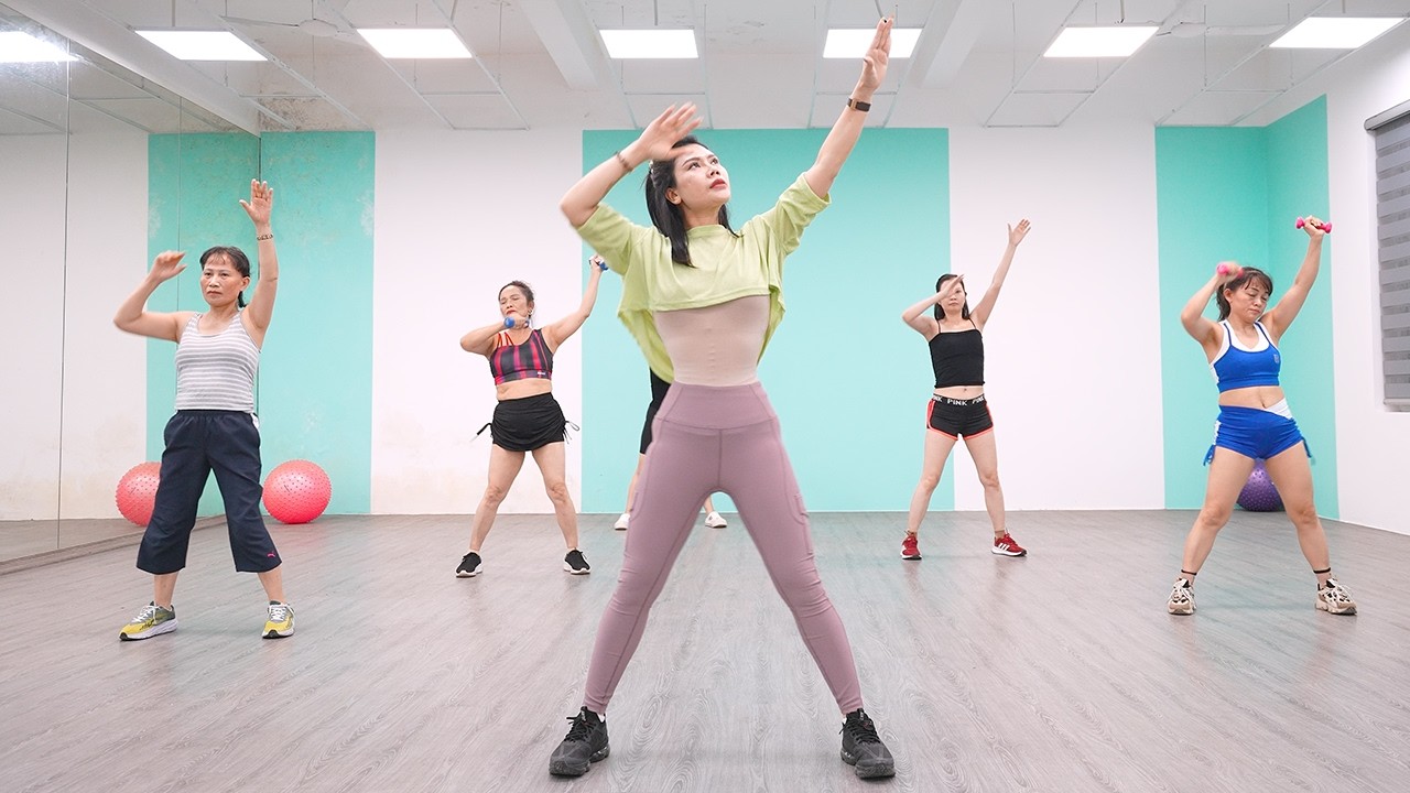 30 Minute Dance Workout At Home | Exercise To Lose Weight FAST | Zumba Class