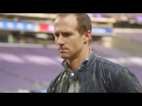 New Orleans Saints arrive for the game against Minnesota Vikings New Orleans Saints arrive for the game against Minnesota Vikings