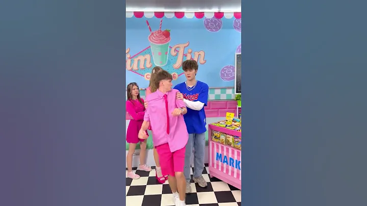 Are zach and tina in love?🤔💕🤗#crazycasa #timtin #foryou #trending #love #shorts #viralvideo #couple