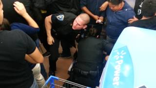 Crazy Wal-Mart Black Friday fight for TV