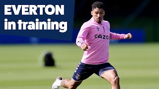 NEW BOYS GET SET FOR GOODISON BOW! | EVERTON IN TRAINING