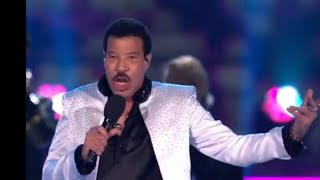 Lionel Richie sings 